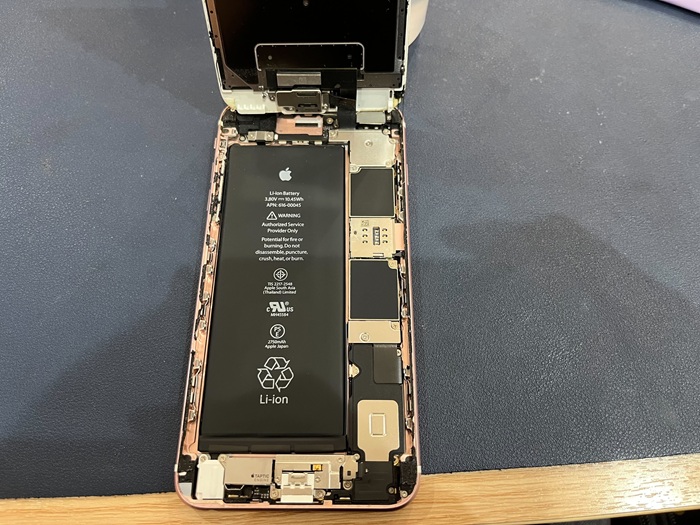 画面・背面割れなし】iPhone6s 画面・背面割れなし】iPhone6s Official
